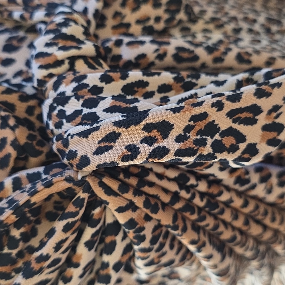 Lark & Ro Animal Print Wrap Dress 1X - Picture 3 of 5